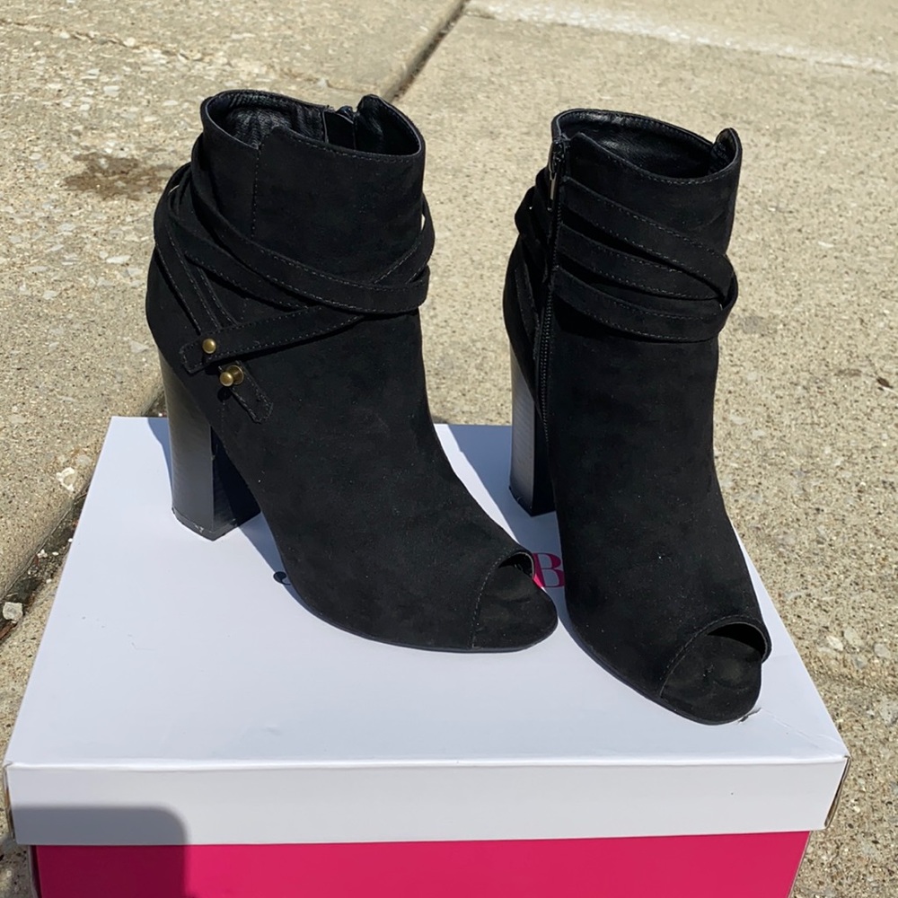 Ankle boots